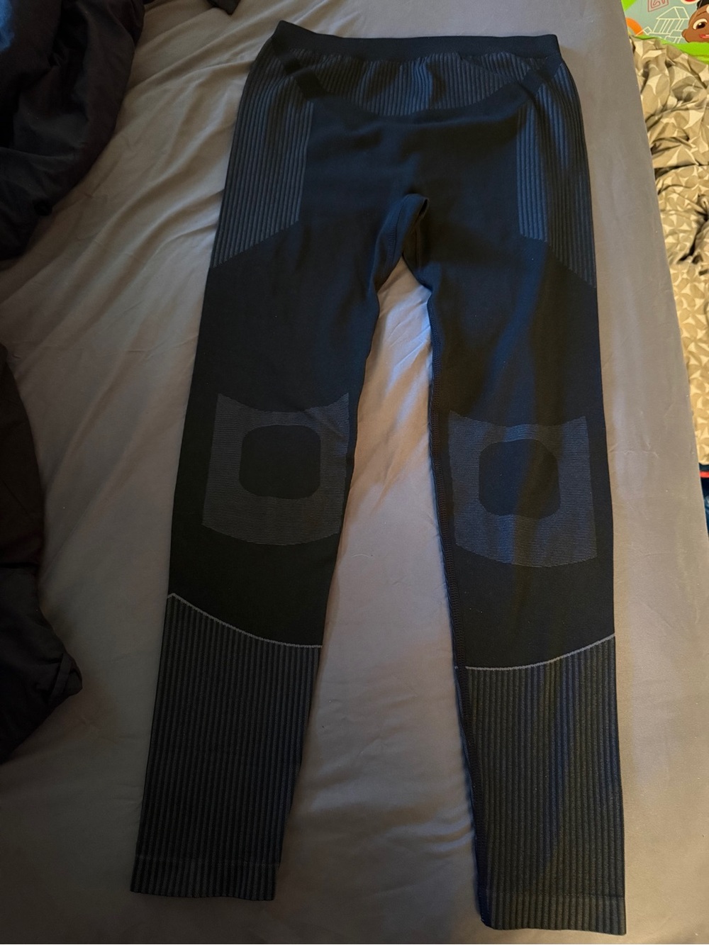Women's Black Seamless Thermal Base Layer Leggings - Size L